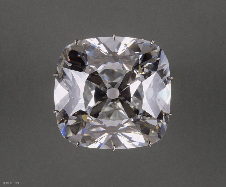 louvre diamant dit quotle regentquot 6 Most Cursed Indian Diamonds